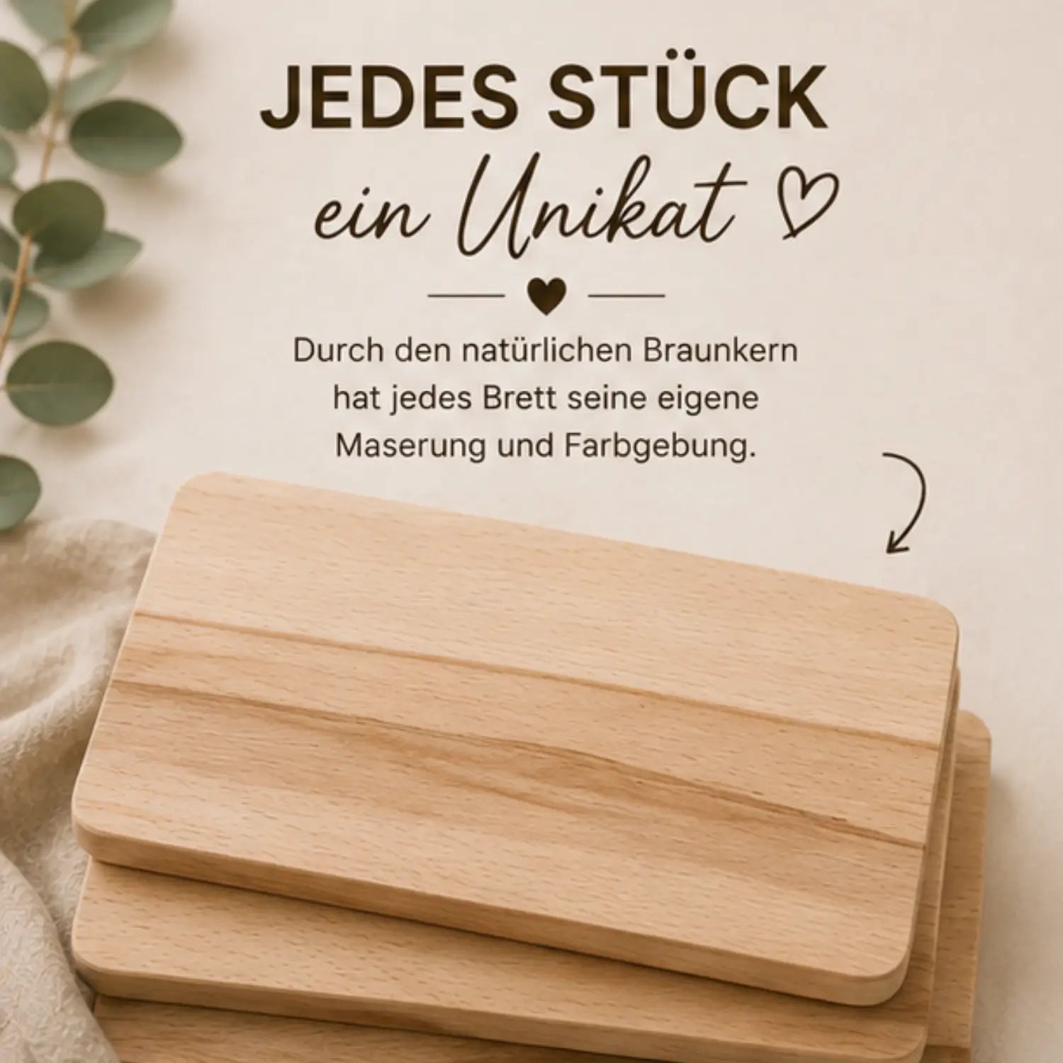 Stapel heller schneidebretter aus buche mit braunkern und natürlicher maserung zum gravieren 23,5 x 15 cm