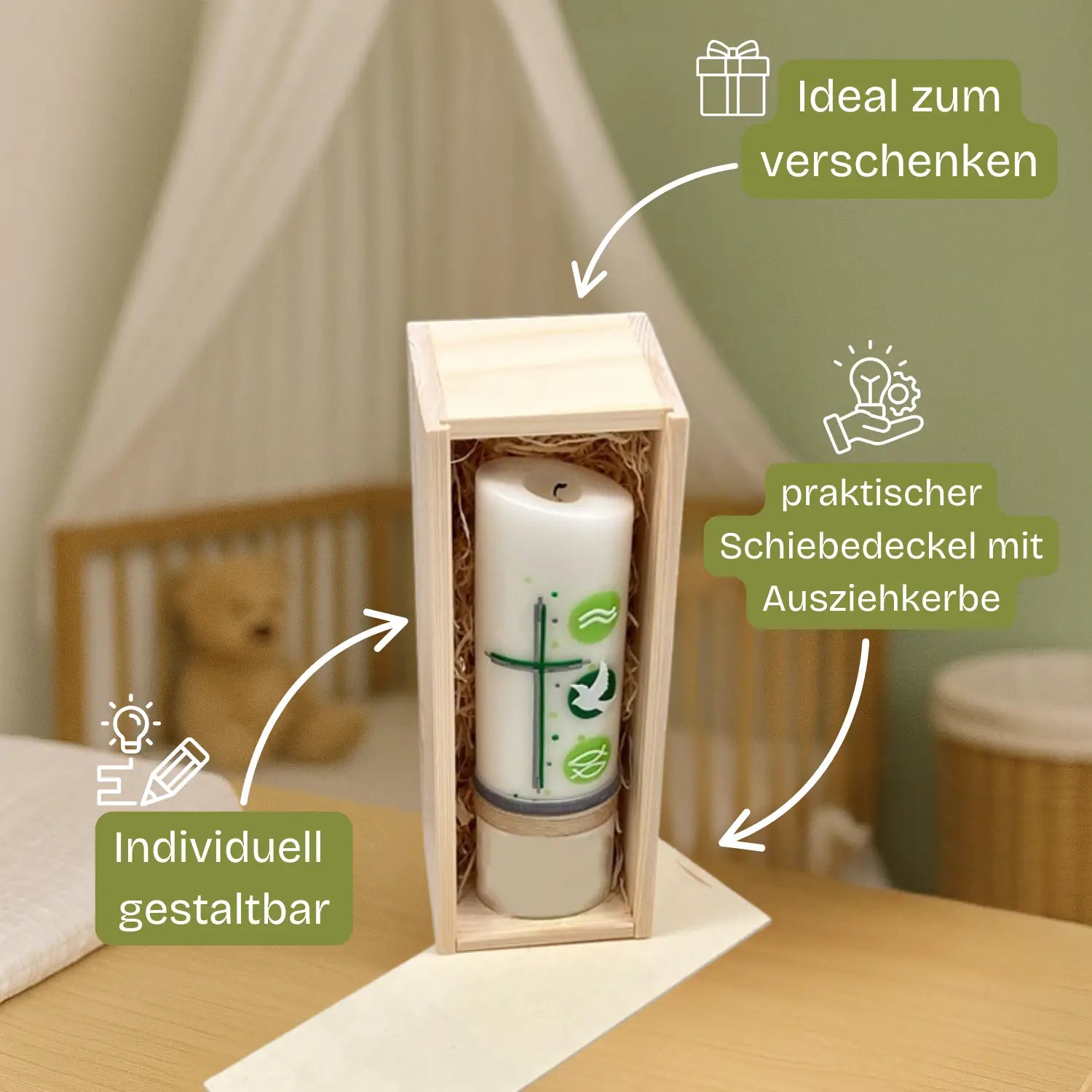 Weiße kerze aus keramik mit grünem kreuz und taubenmotiv in holzbox tauferkerzenkiste zum gravieren 26 x 8,5 x 8,5 cm